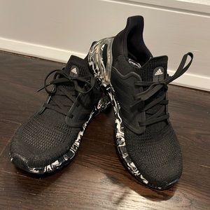 Adidas ultra boost size 8 US Black - like new!